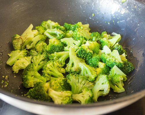 Cook the broccoli