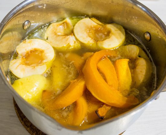 Add pumpkin and apples