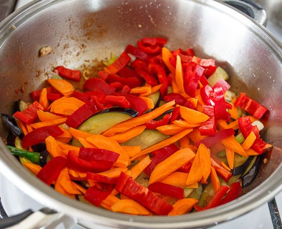 Add pepper and carrot