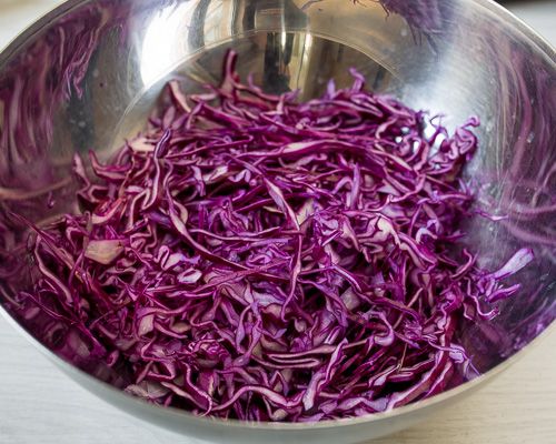 Shred the cabbage