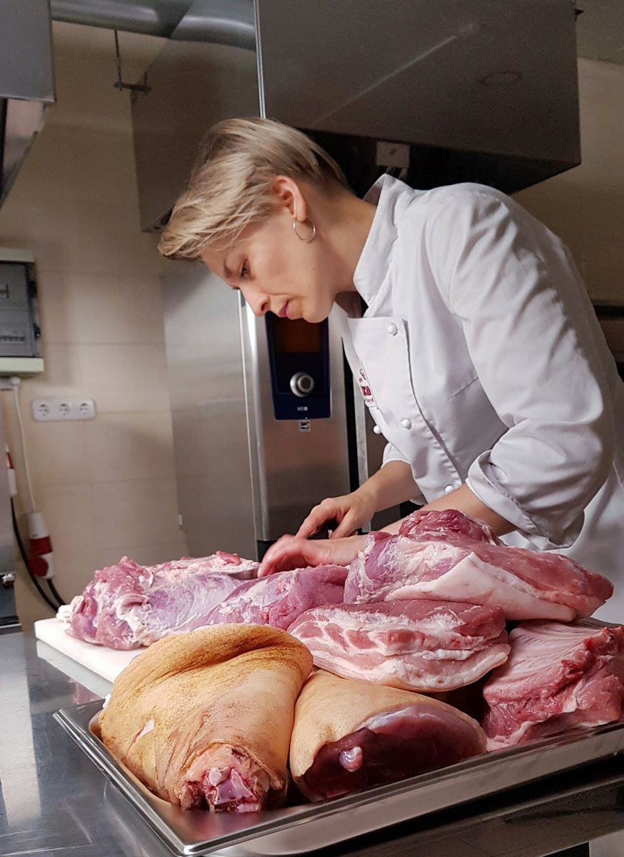 Tatyana Nazaruk works on the filming of a meat education course for cooks and chefs