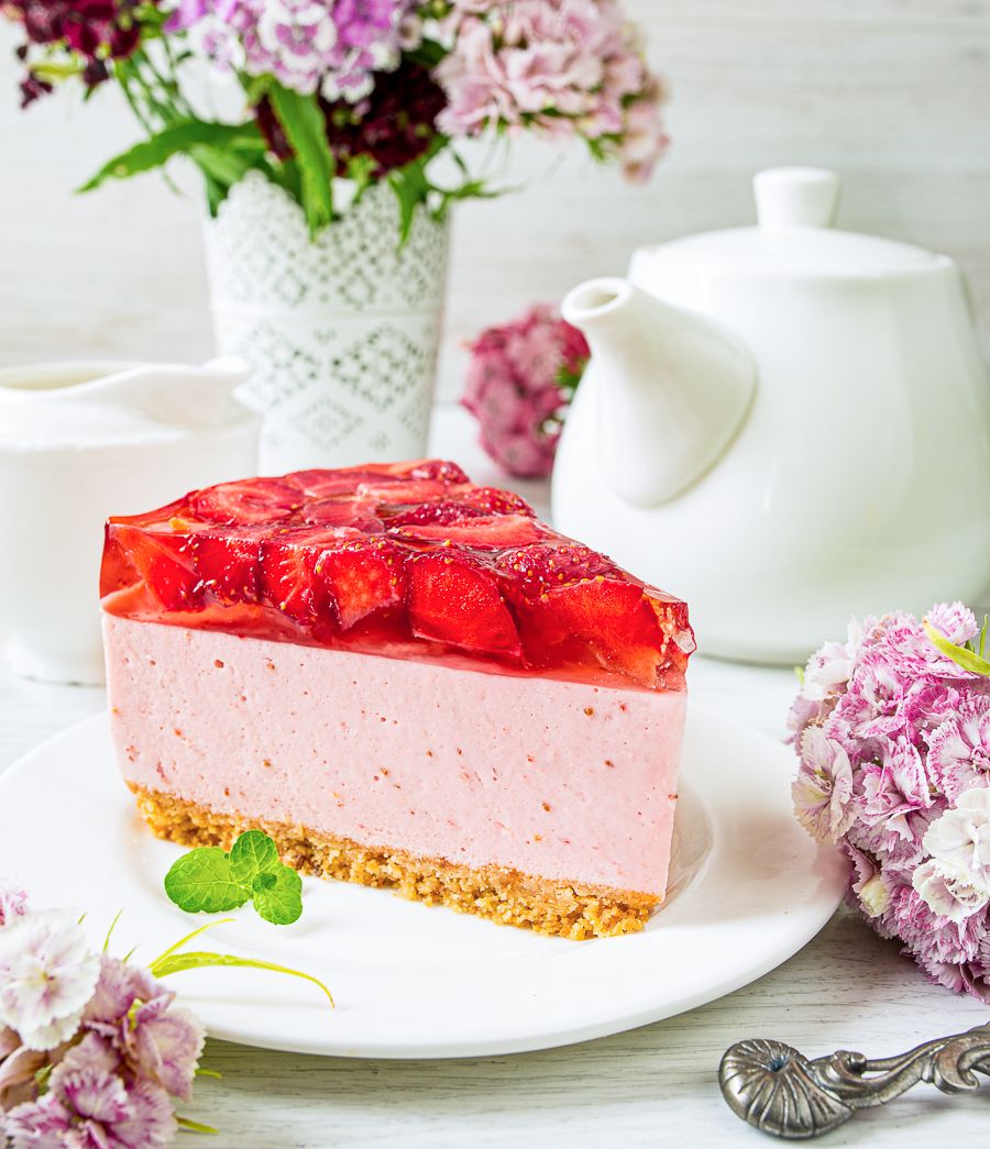 No-Bake Strawberry Cheesecake