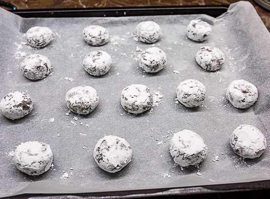 Cookies on the baking sheet
