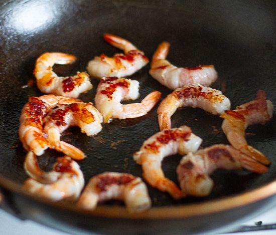 Pan-fry the shrimps
