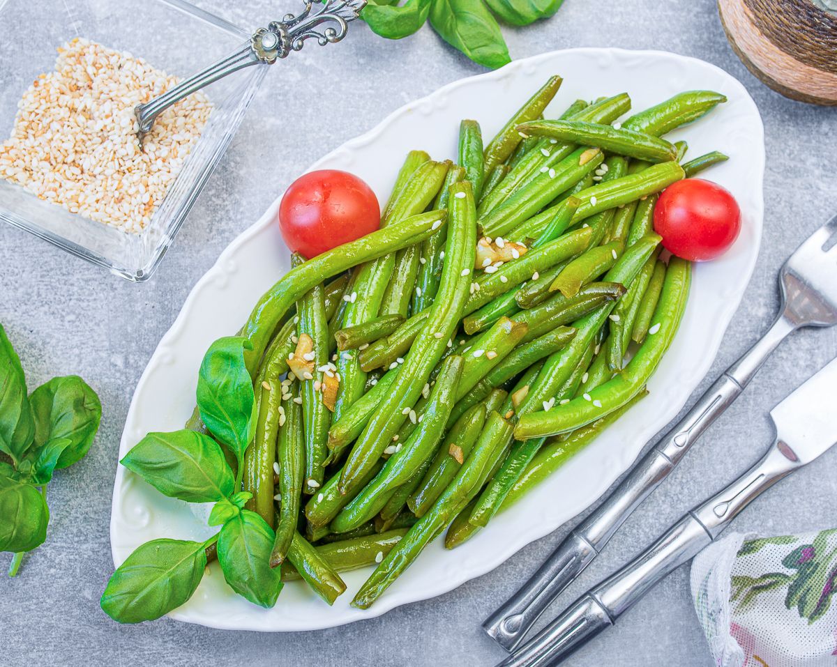 Oven-Baked Green Beans with Garlic