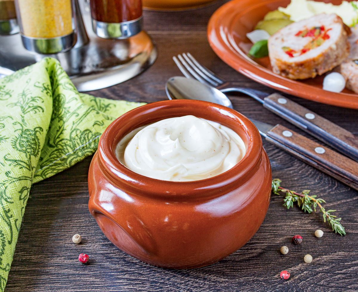 Quick & Easy Homemade Mayonnaise