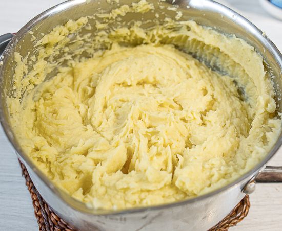 Mash potatoes