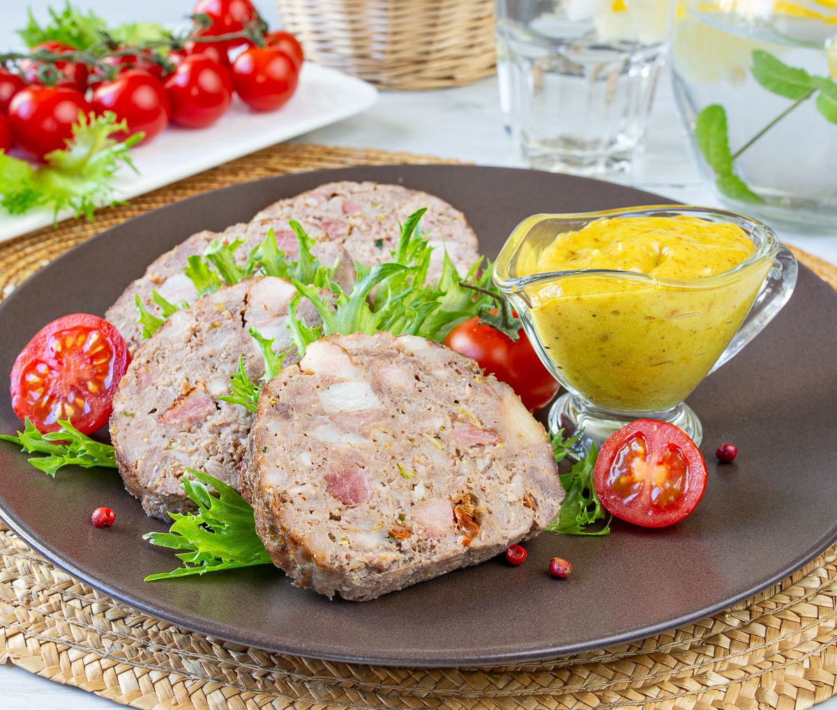 Rolled Meatloaf with Smoked Bacon and Sun-Dried Tomatoes