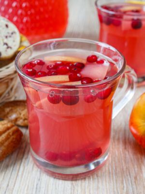 Apple and Cranberry Winter Tea with Ginger