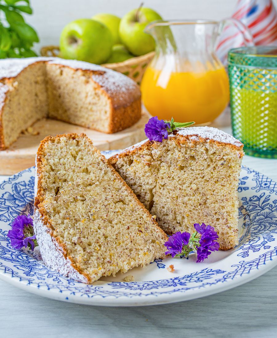 Zesty Orange and Almond Cake