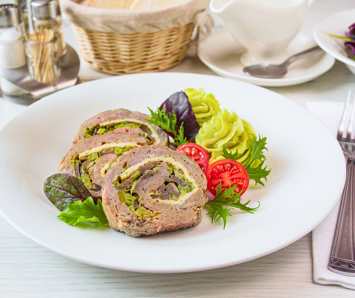 Broccoli, Mushroom, and Omelet Swirl Meatloaf