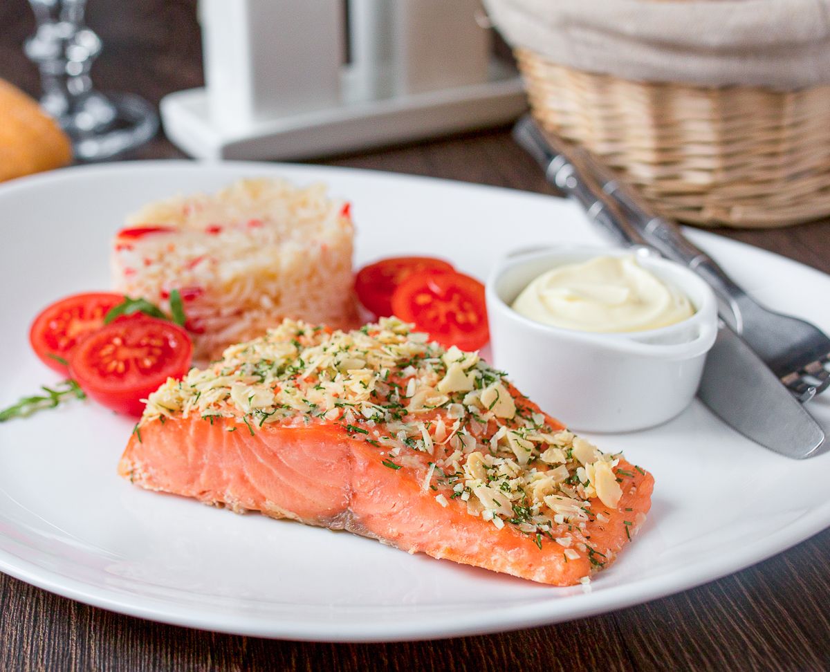 Baked Salmon with Cheese Almond Crust