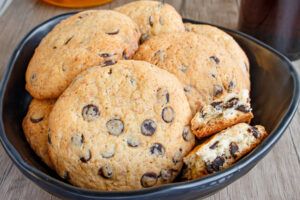 Banana Chocolate Chip Cookies