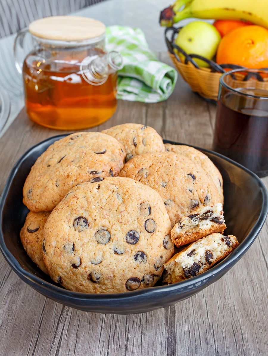 Banana Chocolate Chip Cookies