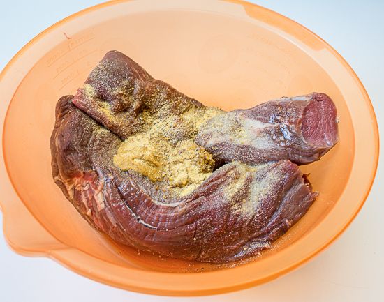 Beef tenderloin with mustard
