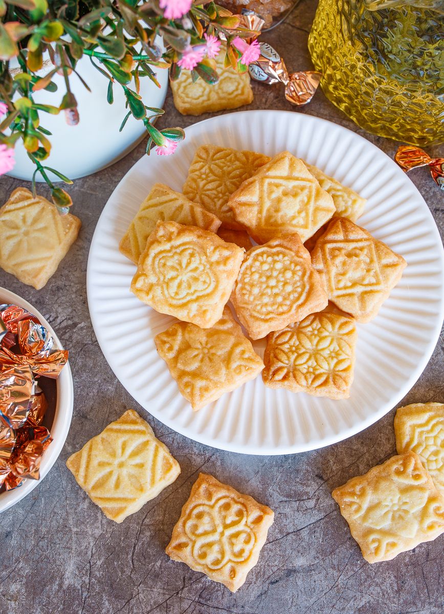 Embossed Vanilla Cookies
