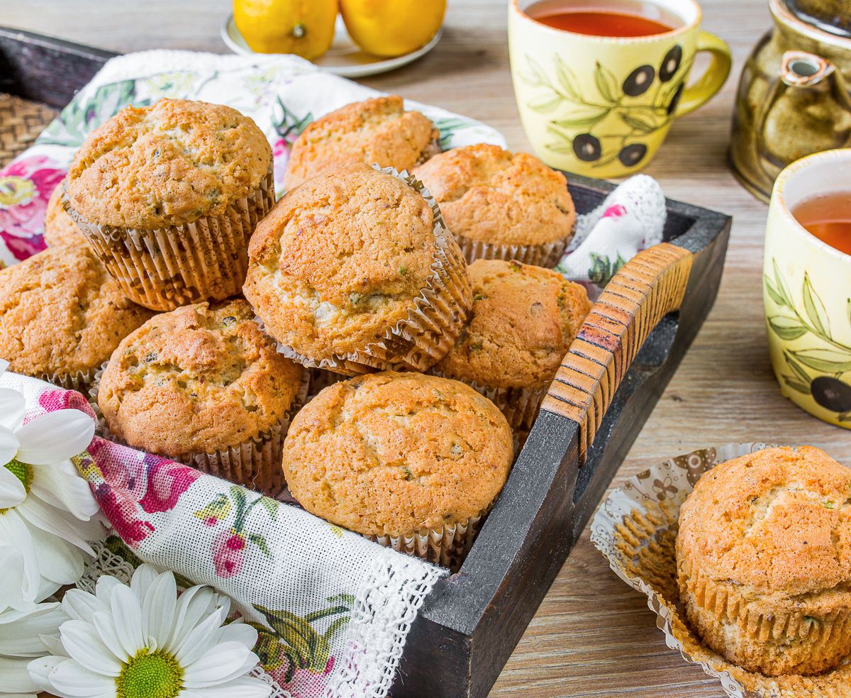 Fluffy Egg White Nut Muffins