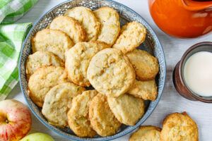 Oatmeal Mixed Nut Cookies