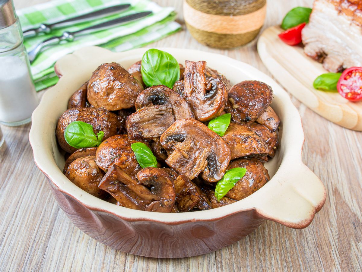 Balsamic & Herb Roasted Mushrooms