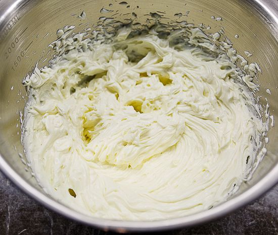 Cream cheese with condensed milk
