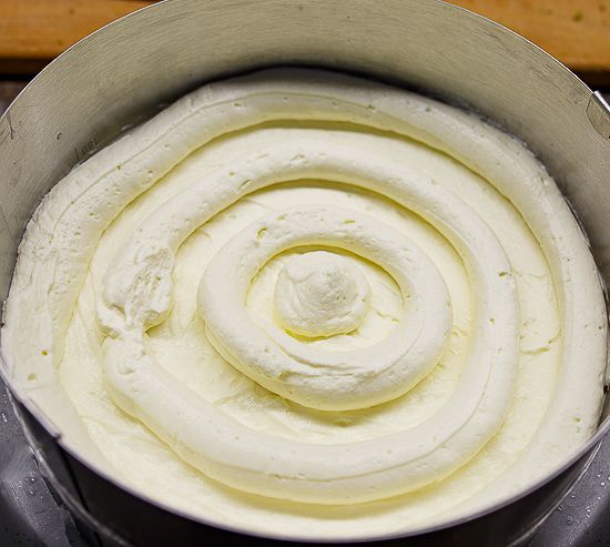 Pipe the frosting