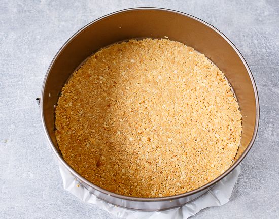 Press the crust