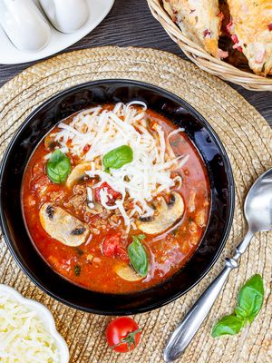 Tomato Soup with Meat and Mushrooms