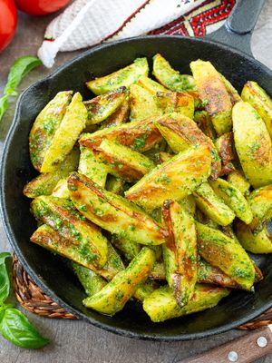 Baked Potato Wedges with Pesto